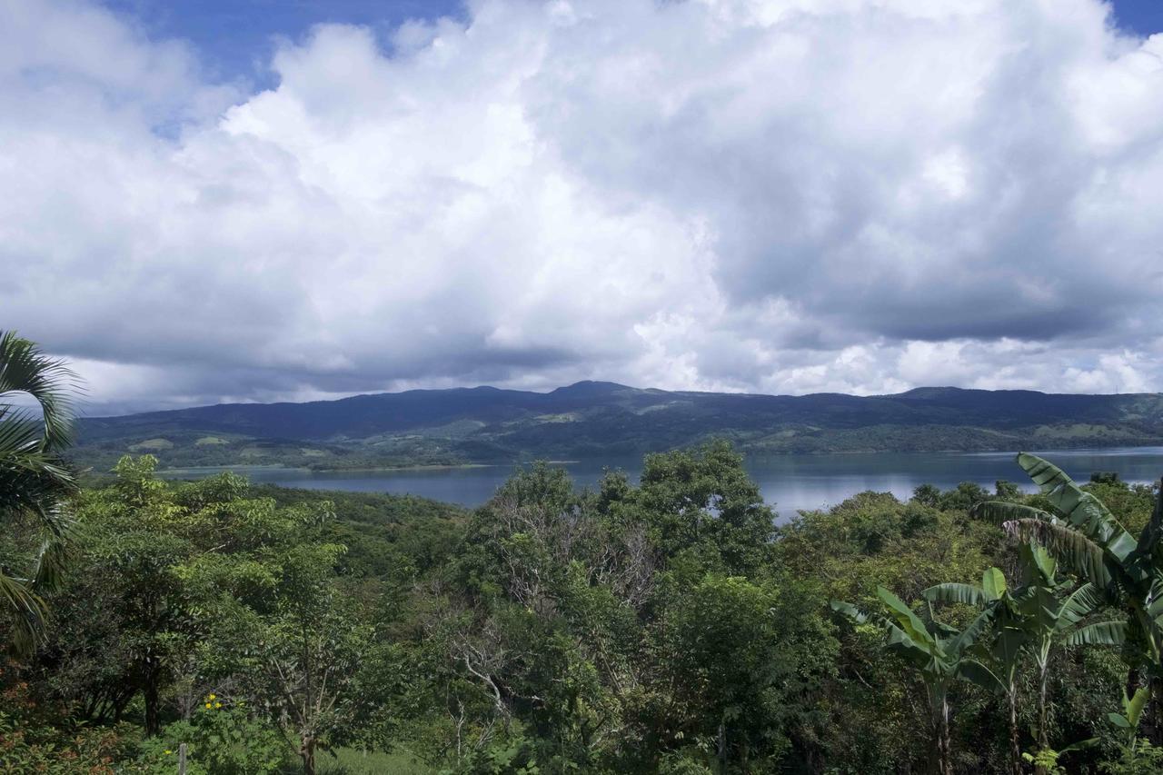 Lake Arenal Hotel And Brewery Tronadora ภายนอก รูปภาพ